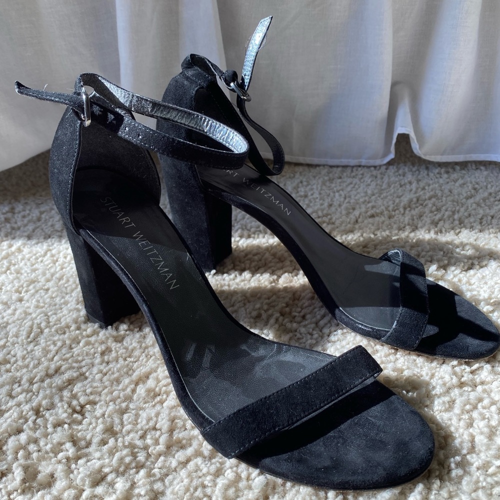 Stuart Weitzman Size 8 Black Suede NearlyNude Heels